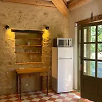 Mas De Favierette Vakantiehuis Sabran