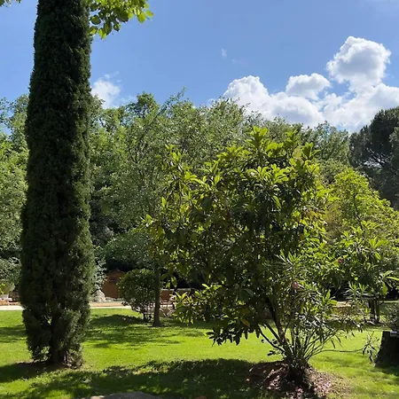 Mas De Favierette Sabran