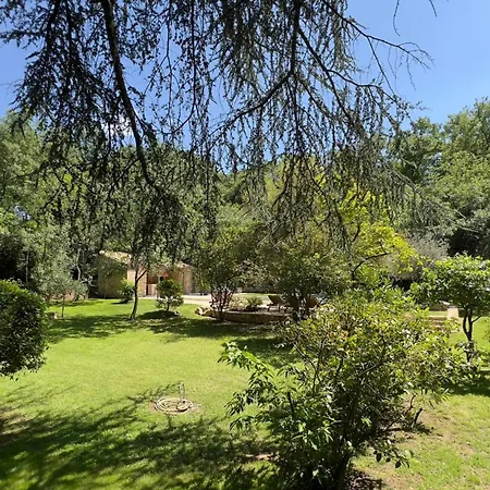 Mas De Faviérette Sabran